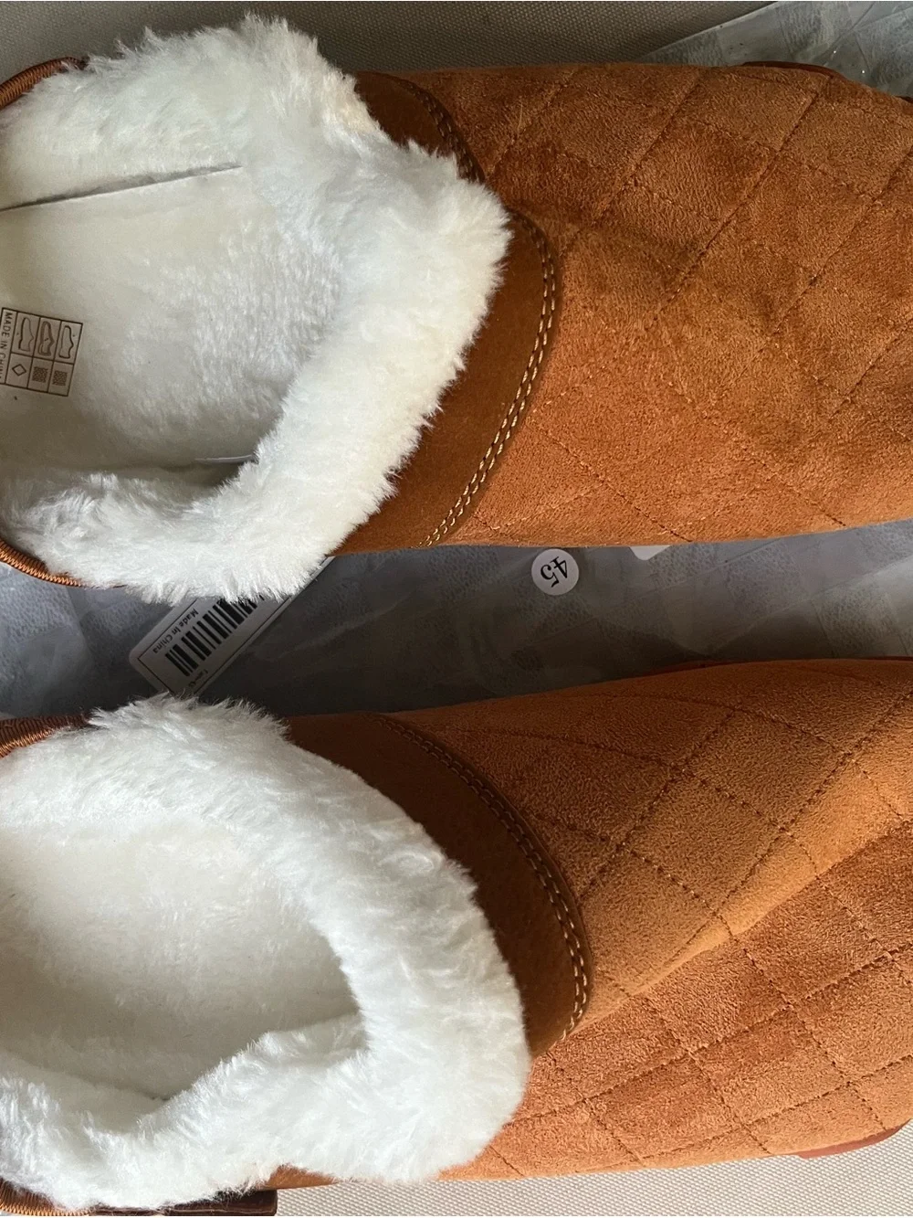SHEIN Men's Quilted Faux-Suede Slip-On Clog Slippers NWT